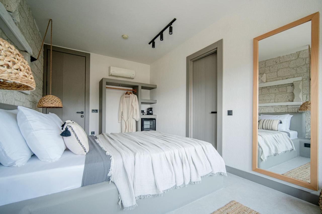 Derin (adults Only) Alacati